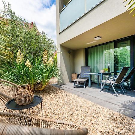Palm Garden Apartment 2 米库洛夫 外观 照片